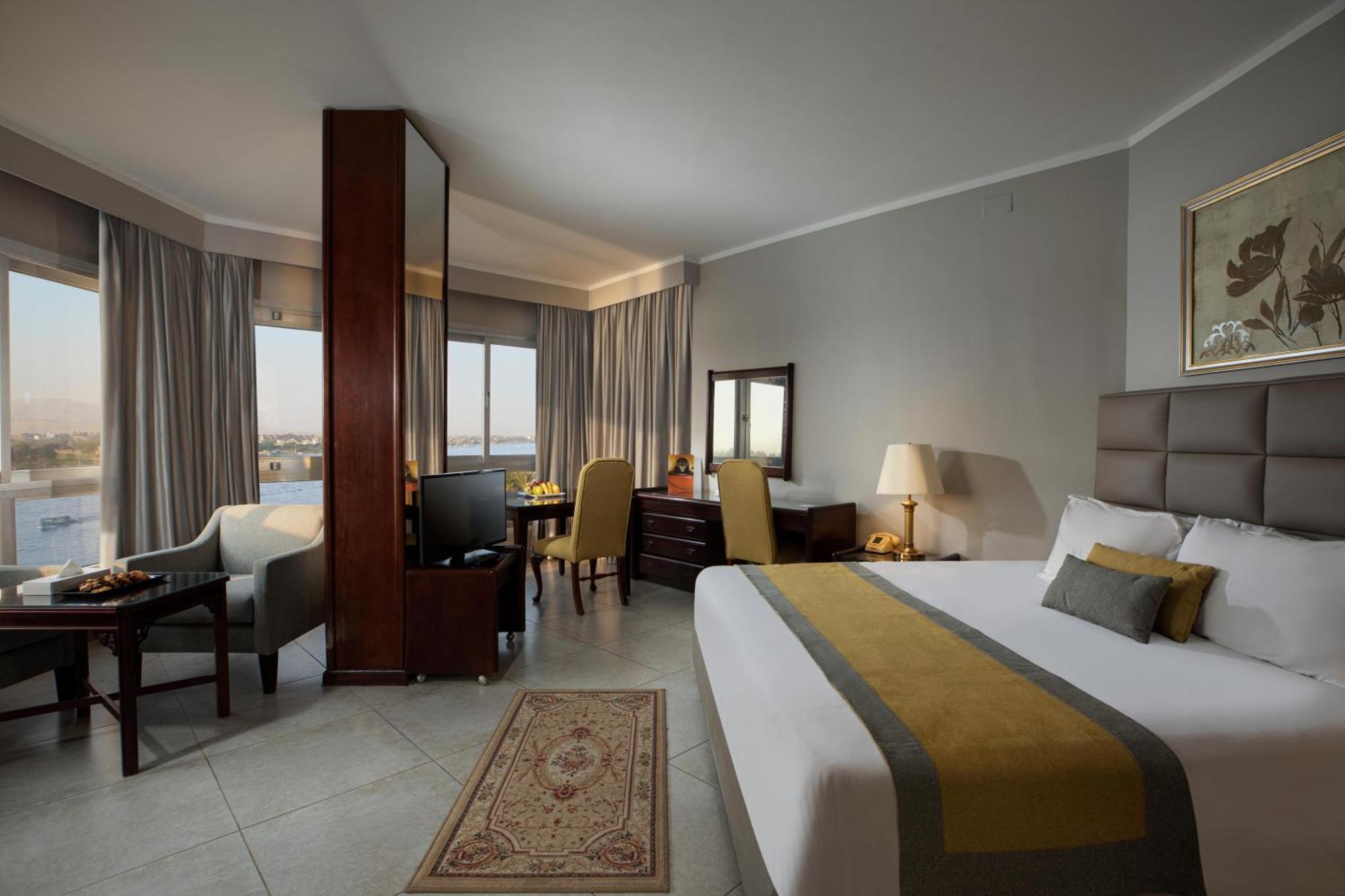 Pyramisa Hotel Luxor Exteriér fotografie