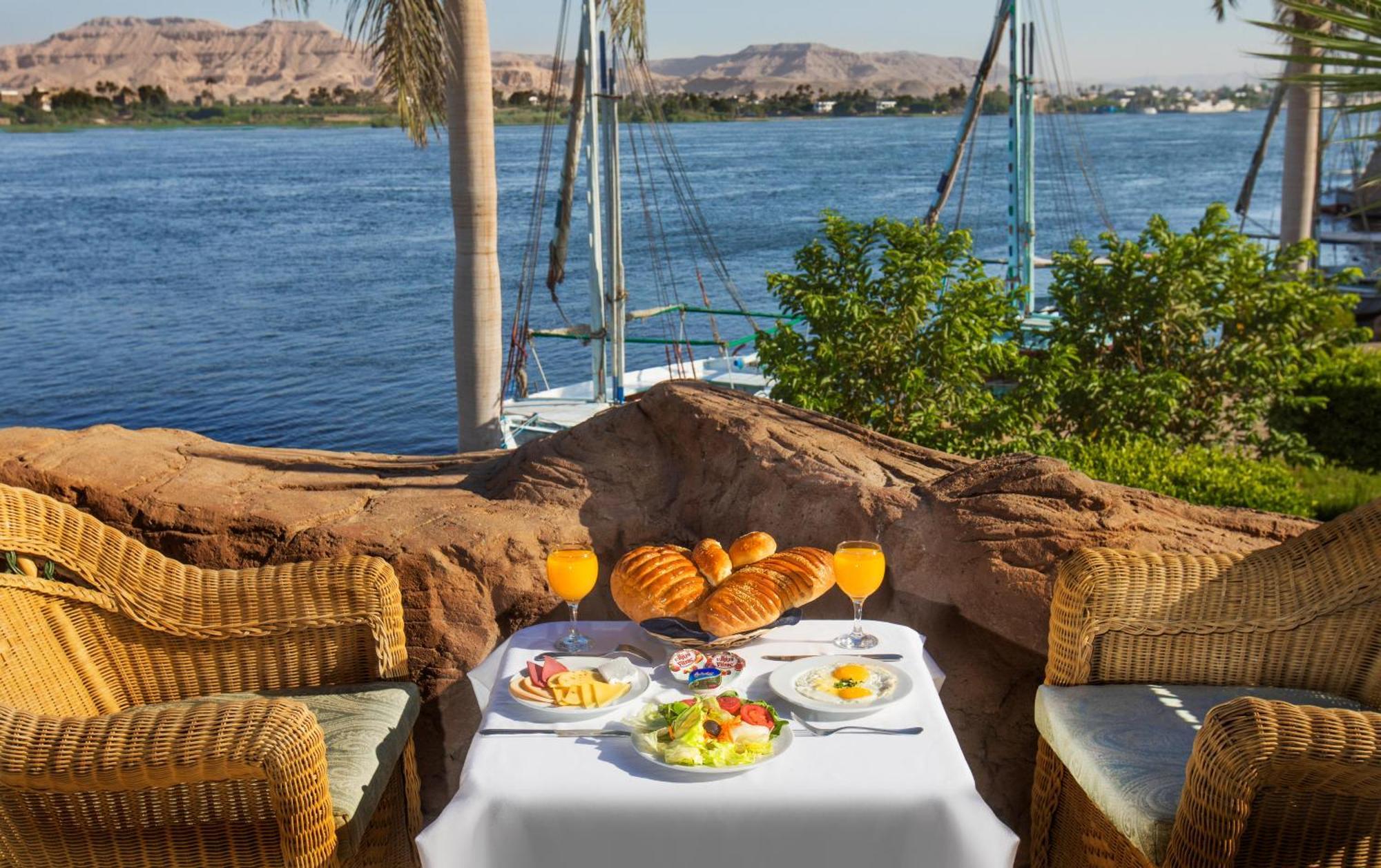 Pyramisa Hotel Luxor Exteriér fotografie
